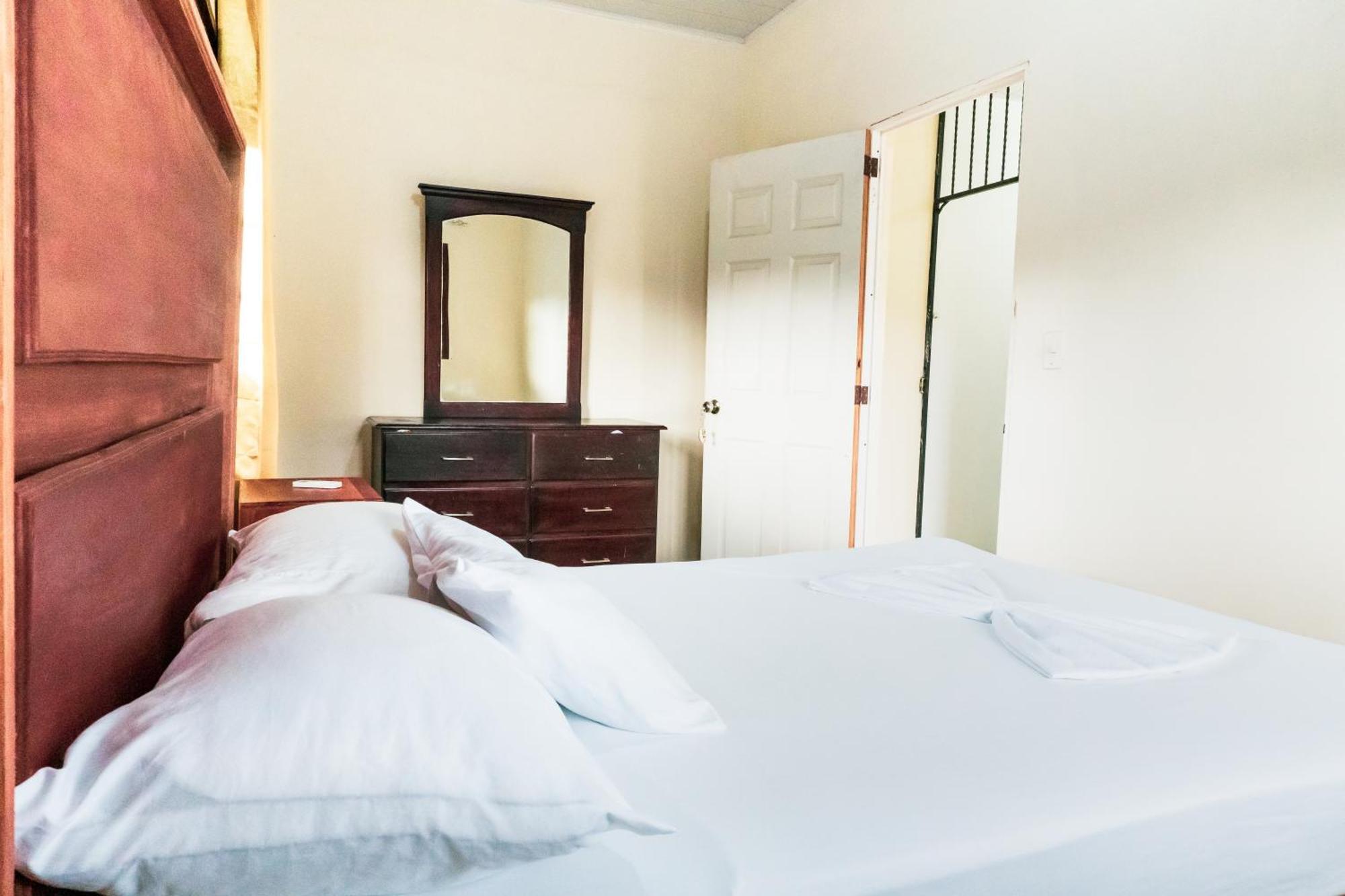 Hostal Eden Moyogalpa Eksteriør billede