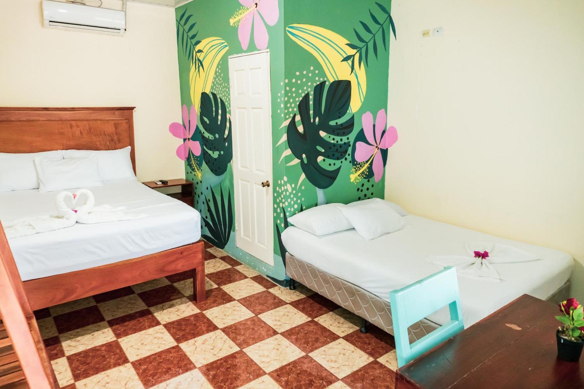 Hostal Eden Moyogalpa Eksteriør billede
