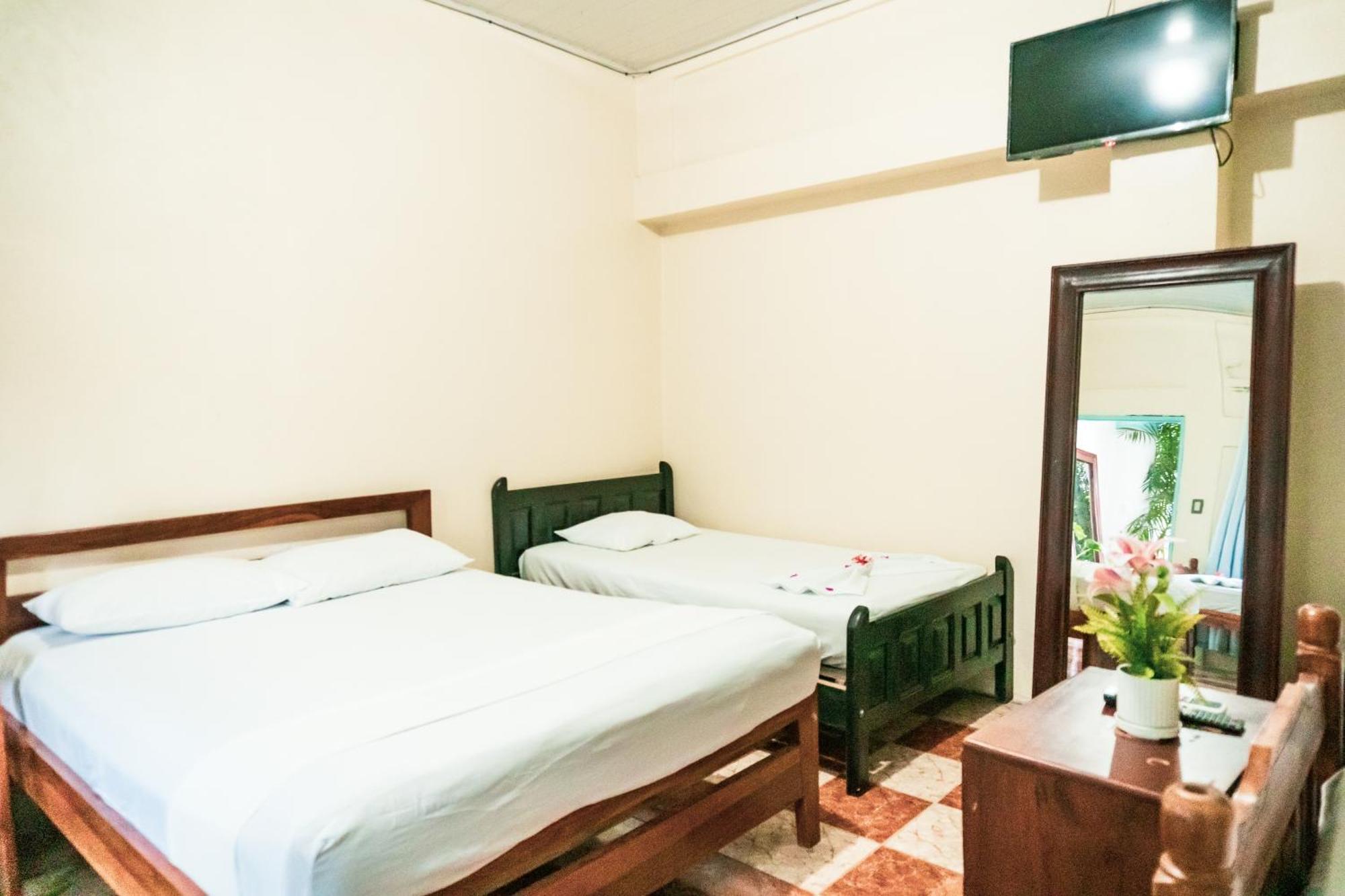 Hostal Eden Moyogalpa Eksteriør billede