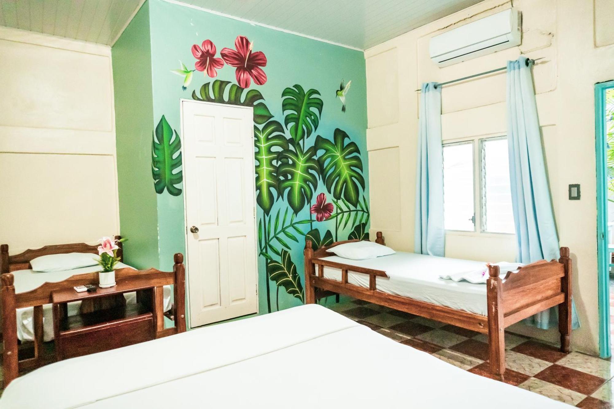 Hostal Eden Moyogalpa Eksteriør billede
